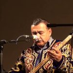 اجرای قطعه «شاه پناهم بده» توسط استاد موسیقی تاجیکستان در مشهد